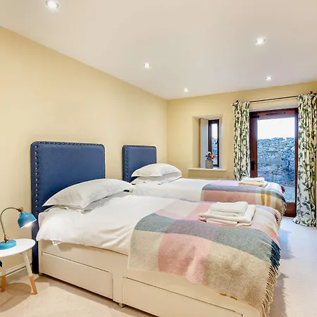 3 Bed In Kirkby Stephen 93379