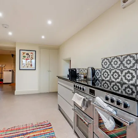 3 Bed In Penrith Oc-93379