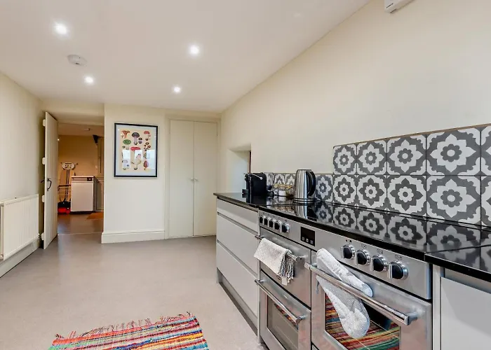 3 Bed In Penrith Oc-93379